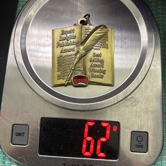 🖤RARE💕Expert Insights Publishing Award Best Selling Award Winning Books medal - Picture 7 of 8